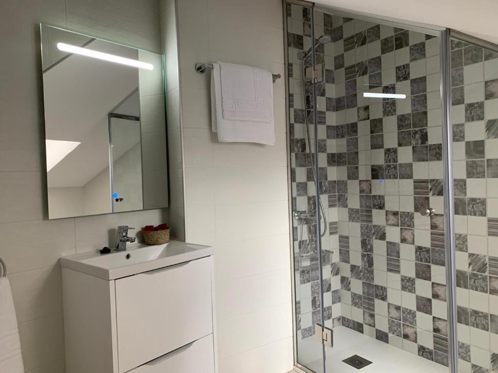 Apartamento Los Arcos Llanes Luaran gambar